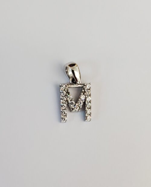 pendente-lettera-m-in-oro-gioielleria-senatore.jpg