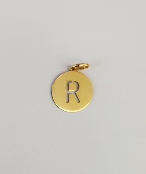 pendente-lettera-r-in-oro-gioielleria-senatore-www.gioielleriasenatore.it_.jpg